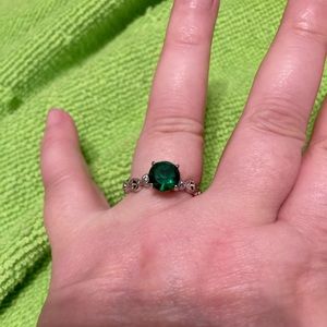 ❌❌Green swirl ring